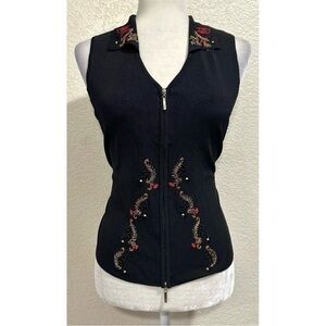 Vintage Kenneth Miller Black Embroidered Floral Collared Knit 1970s top.